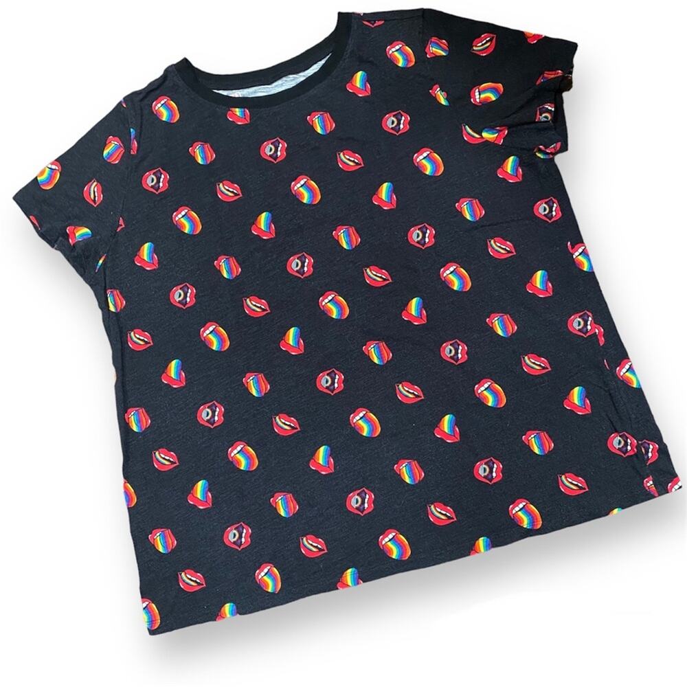 TORRID Graphic Tee Rainbow Lips Plus Size 2 = 2X Cotton Blend T-Shirt
